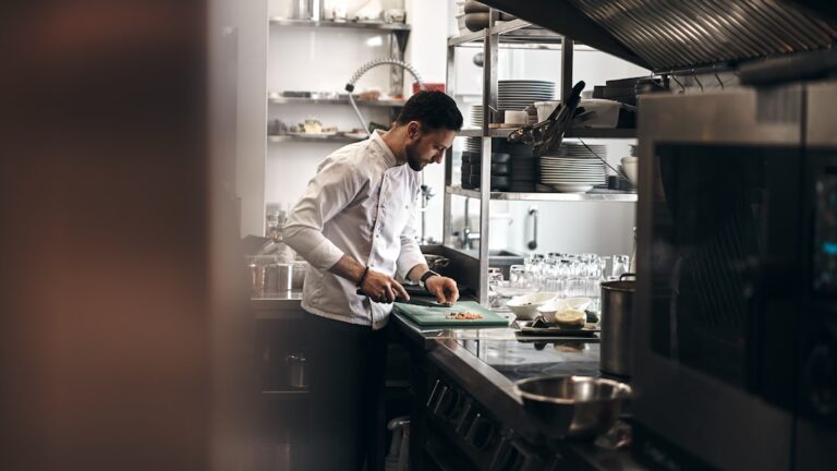 Restaurant and hospitality employment practices insurance review